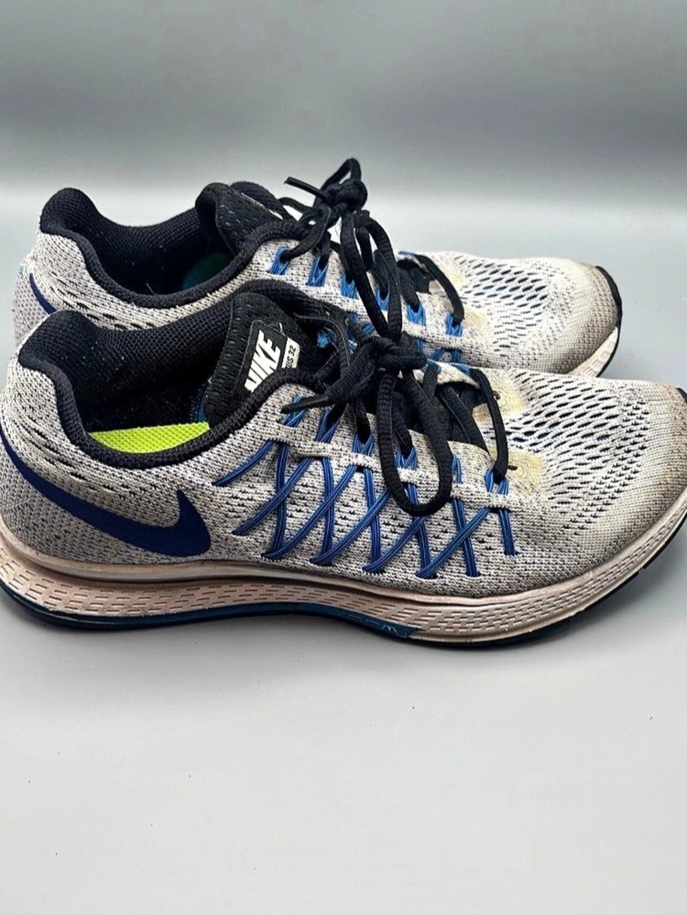 Nike Air Zoom Pegasus Women’s Running Shoes Sneakers, Size 8